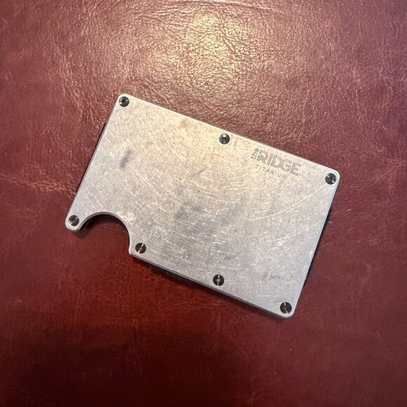 Ridge Titanium Wallet – Minimalist RFID-Blocking Slim Metal Wallet - Picture 3 of 6